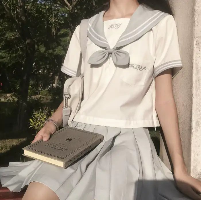 与君重逢初见时